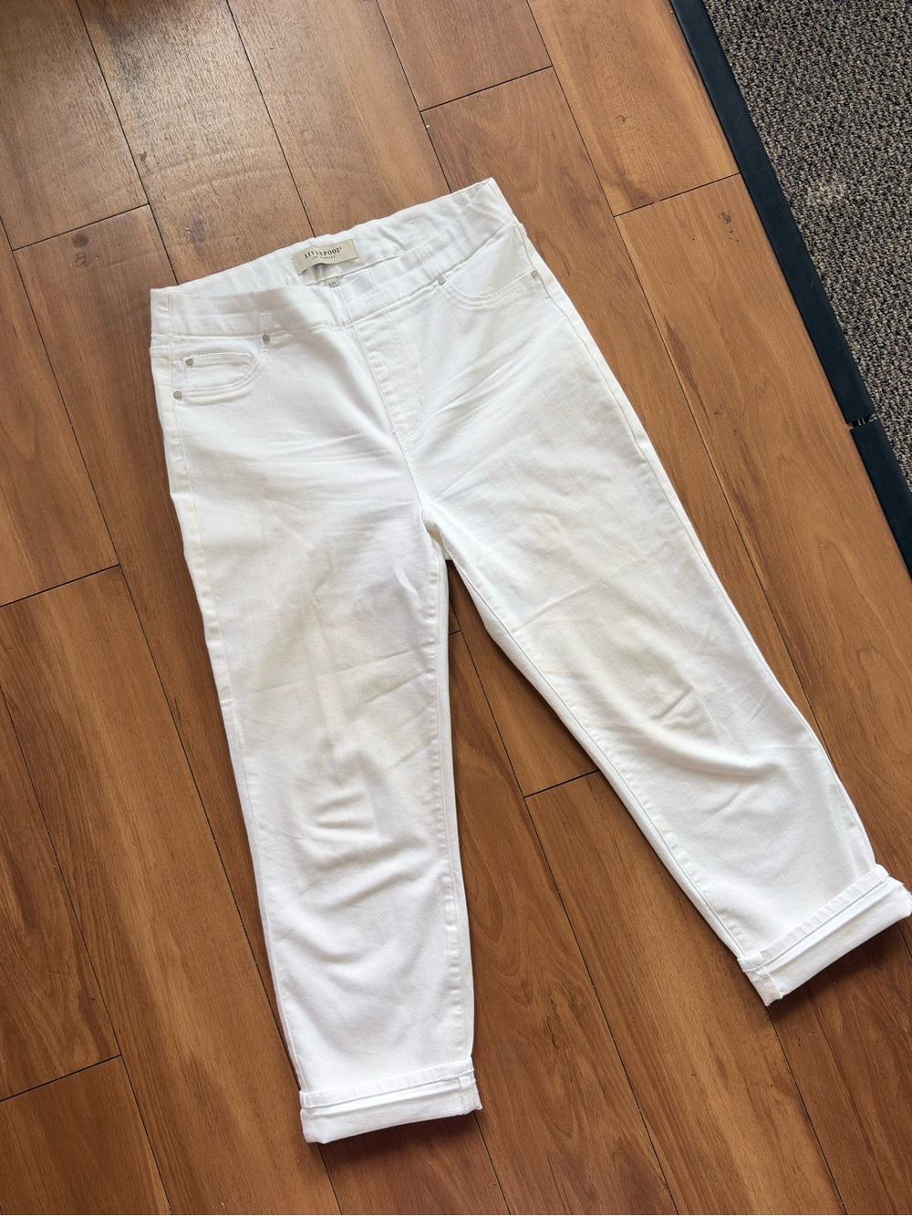 Liverpool Los Angeles 
Charlie Crop Wide Rolled Cuff White Pants
